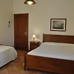 Punto De Vista Makari 3*