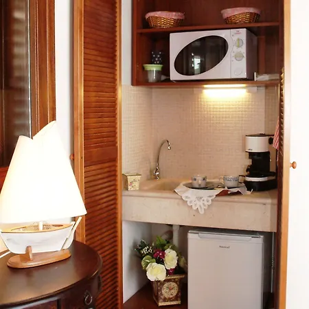 Punto De Vista Makari Bed & Breakfast 3*
