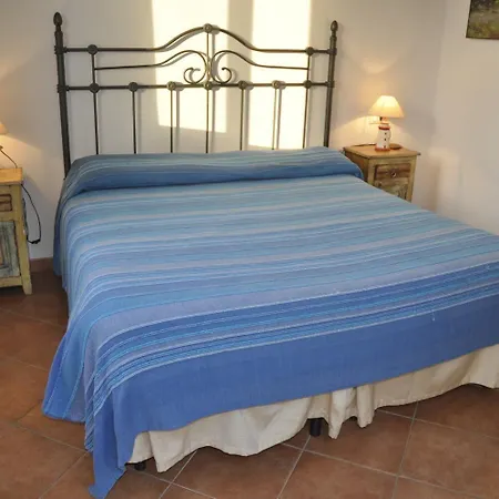 Punto De Vista Makari Bed & Breakfast 3*