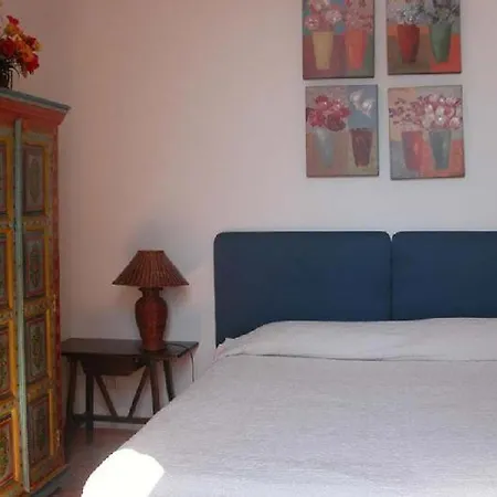 Bed & Breakfast Punto De Vista Makari 3*